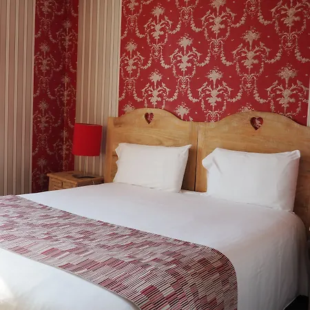 فندق Mona Lisa 3*