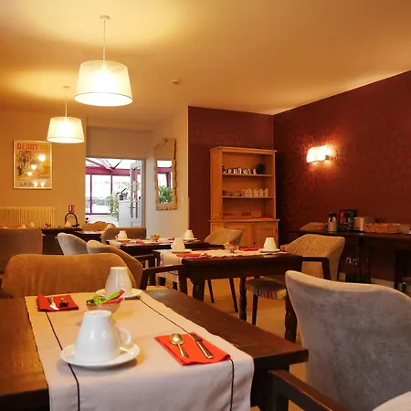 Mona Lisa فندق 3*