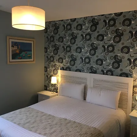 فندق Mona Lisa 3*