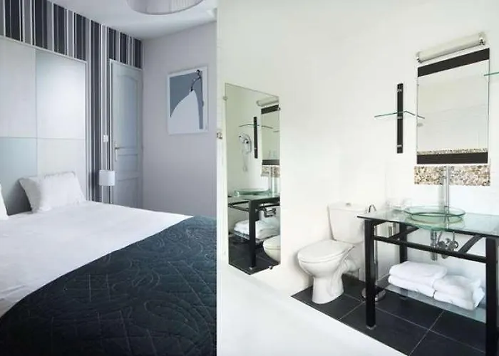 Отель Mona Lisa 3*